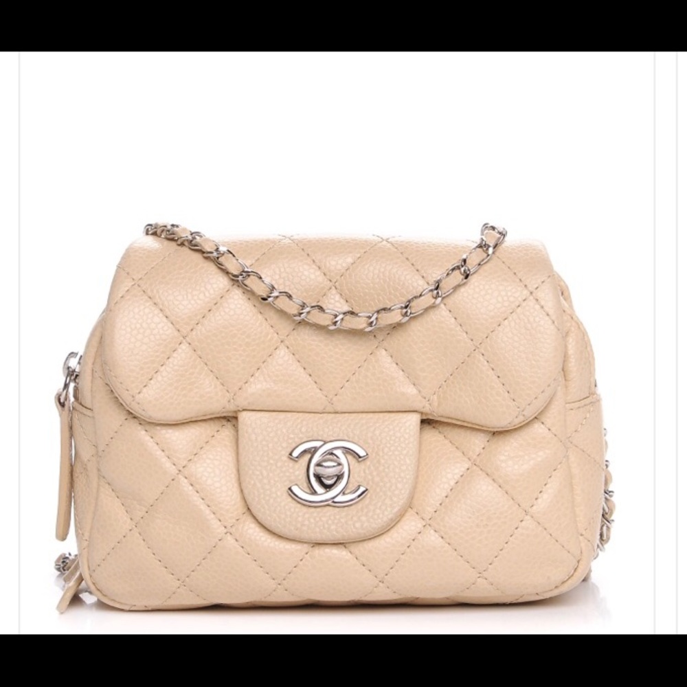 CHANEL Caviar Quilted Mini Flap Beige Clair.